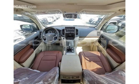 Acheter Import Voiture Toyota Land Cruiser Noir à Import - Dubai, État d'Abia Acheter Import Voiture Toyota Land Cruiser Noir à Import - Dubai, État d'Abia