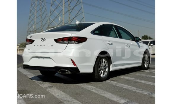Buy Import Hyundai Sonata White Car in Import - Dubai in Abia State Buy Import Hyundai Sonata White Car in Import - Dubai in Abia State