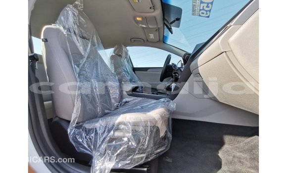 Buy Import Hyundai Sonata White Car in Import - Dubai in Abia State Buy Import Hyundai Sonata White Car in Import - Dubai in Abia State