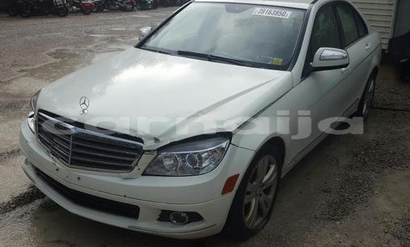 Acheter Neuf Voiture Mercedes-Benz 300–Series Blanc à Adogo, État de Kogi Acheter Neuf Voiture Mercedes-Benz 300–Series Blanc à Adogo, État de Kogi