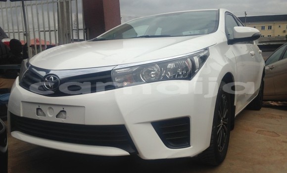 Acheter Occasion Voiture Toyota Corolla Blanc à Lagos, État de Lagos