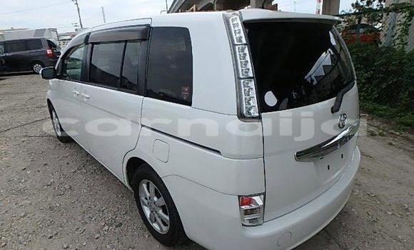 Acheter Neuf Voiture Toyota ISis Blanc à Badagry, État de Lagos Acheter Neuf Voiture Toyota ISis Blanc à Badagry, État de Lagos