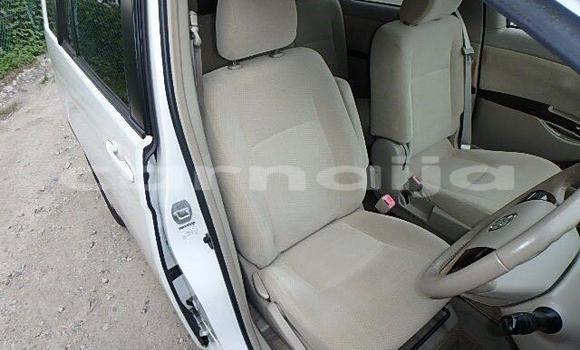 Acheter Neuf Voiture Toyota ISis Blanc à Badagry, État de Lagos Acheter Neuf Voiture Toyota ISis Blanc à Badagry, État de Lagos