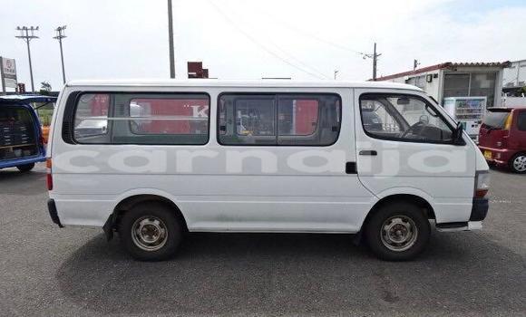 Acheter Neuf Voiture Toyota Dyna Blanc à Badagry, État de Lagos Acheter Neuf Voiture Toyota Dyna Blanc à Badagry, État de Lagos