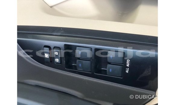 Acheter Import Voiture Toyota Land Cruiser Blanc à Import - Dubai, État d'Abia Acheter Import Voiture Toyota Land Cruiser Blanc à Import - Dubai, État d'Abia