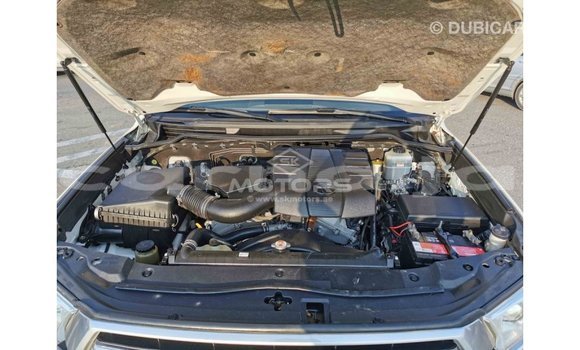 Acheter Import Voiture Toyota Land Cruiser Blanc à Import - Dubai, État d'Abia Acheter Import Voiture Toyota Land Cruiser Blanc à Import - Dubai, État d'Abia