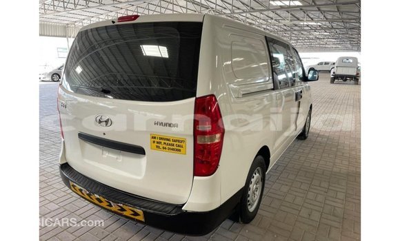 Acheter Import Voiture Hyundai Accent Blanc à Import - Dubai, État d'Abia Acheter Import Voiture Hyundai Accent Blanc à Import - Dubai, État d'Abia