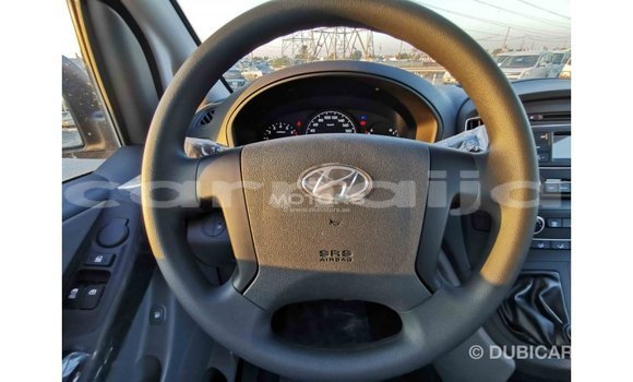 Acheter Import Voiture Hyundai Accent Blanc à Import - Dubai, État d'Abia Acheter Import Voiture Hyundai Accent Blanc à Import - Dubai, État d'Abia