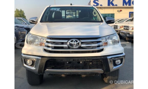Buy Import Toyota Hilux White Car in Import - Dubai in Abia State Buy Import Toyota Hilux White Car in Import - Dubai in Abia State