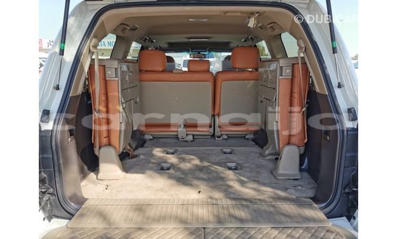 Buy Import Toyota Land Cruiser White Car in Import - Dubai in Abia State Buy Import Toyota Land Cruiser White Car in Import - Dubai in Abia State