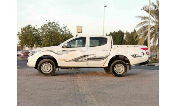 Buy Import Mitsubishi L200 White Car in Import - Dubai in Abia State Buy Import Mitsubishi L200 White Car in Import - Dubai in Abia State