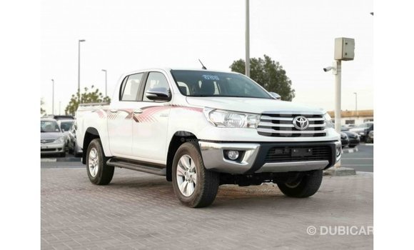 Acheter Import Voiture Toyota Hilux Blanc à Import - Dubai, État d'Abia Acheter Import Voiture Toyota Hilux Blanc à Import - Dubai, État d'Abia