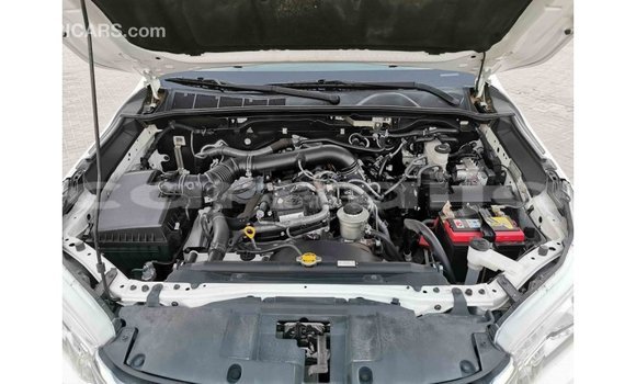 Acheter Import Voiture Toyota Hilux Blanc à Import - Dubai, État d'Abia Acheter Import Voiture Toyota Hilux Blanc à Import - Dubai, État d'Abia