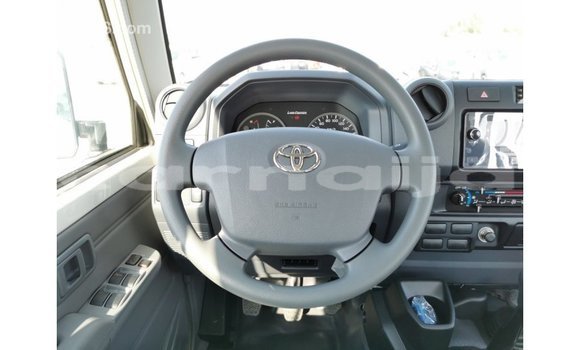 Buy Import Toyota Land Cruiser White Car in Import - Dubai in Abia State Buy Import Toyota Land Cruiser White Car in Import - Dubai in Abia State