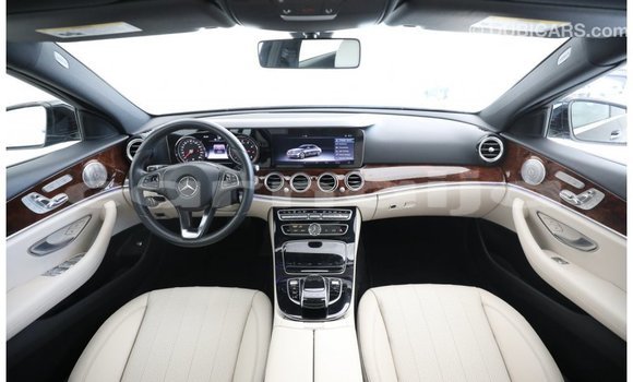 Buy Import Mercedes‒Benz 1117 Black Truck in Import - Dubai in Abia State Buy Import Mercedes‒Benz 1117 Black Truck in Import - Dubai in Abia State