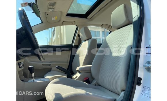 Buy Import Mitsubishi Lancer White Car in Import - Dubai in Abia State Buy Import Mitsubishi Lancer White Car in Import - Dubai in Abia State