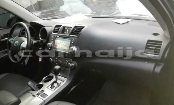 Acheter Occasion Voiture Toyota Highlander Beige à Lagos, État de Lagos Acheter Occasion Voiture Toyota Highlander Beige à Lagos, État de Lagos