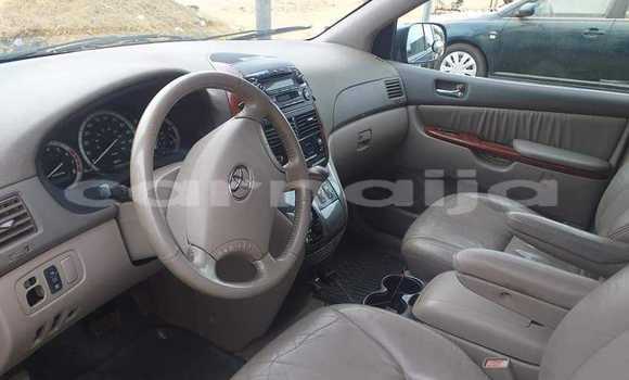 Buy Import Toyota Sienna Green Car in Daura in Katsina Buy Import Toyota Sienna Green Car in Daura in Katsina