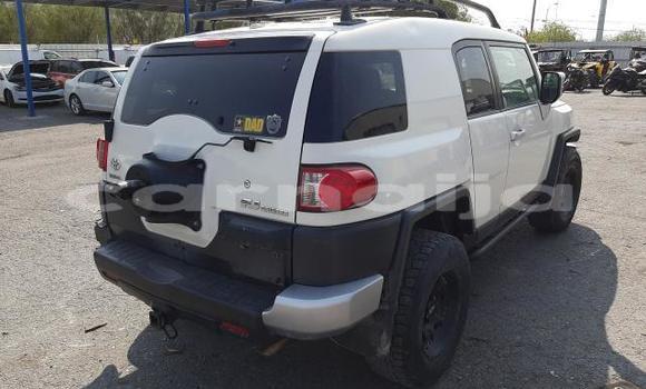 Acheter Neuf Voiture Toyota FJ Cruiser Blanc à Badagry, État de Lagos Acheter Neuf Voiture Toyota FJ Cruiser Blanc à Badagry, État de Lagos