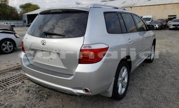 Buy New Toyota Highlander Silver Car in Badagry in Lagos State Buy New Toyota Highlander Silver Car in Badagry in Lagos State