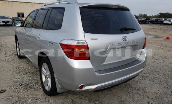 Buy New Toyota Highlander Silver Car in Badagry in Lagos State Buy New Toyota Highlander Silver Car in Badagry in Lagos State