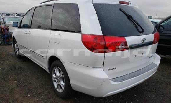 Acheter Neuf Voiture Toyota Sienna Blanc à Badagry, État de Lagos Acheter Neuf Voiture Toyota Sienna Blanc à Badagry, État de Lagos