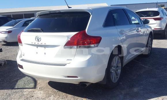 Buy New Toyota Venza White Car in Badagry in Lagos State Buy New Toyota Venza White Car in Badagry in Lagos State