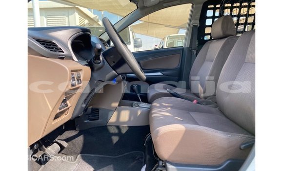 Buy Import Toyota Avanza White Car in Import - Dubai in Abia State Buy Import Toyota Avanza White Car in Import - Dubai in Abia State