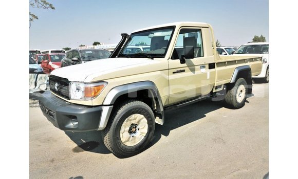 Buy Import Toyota Land Cruiser Beige Car in Import - Dubai in Abia State Buy Import Toyota Land Cruiser Beige Car in Import - Dubai in Abia State
