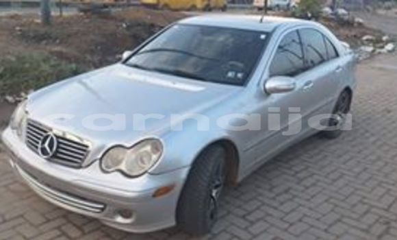 Acheter Occasion Voiture Mercedes-Benz C–Class Gris à Lagos, État de Lagos Acheter Occasion Voiture Mercedes-Benz C–Class Gris à Lagos, État de Lagos