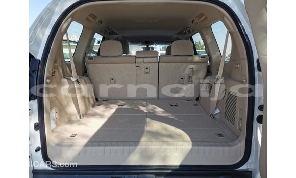 Acheter Import Voiture Toyota Prado Blanc à Import - Dubai, État d'Abia Acheter Import Voiture Toyota Prado Blanc à Import - Dubai, État d'Abia