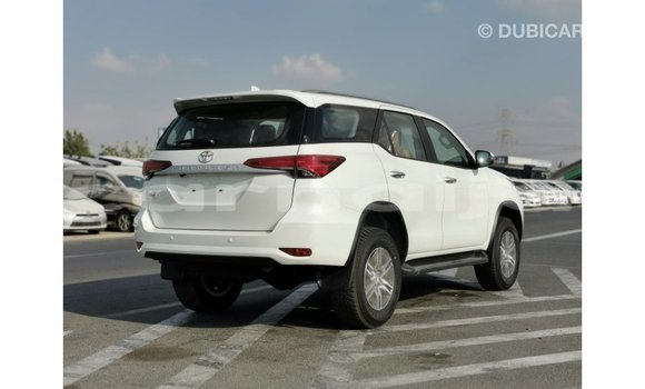 Acheter Import Voiture Toyota Fortuner Blanc à Import - Dubai, État d'Abia Acheter Import Voiture Toyota Fortuner Blanc à Import - Dubai, État d'Abia