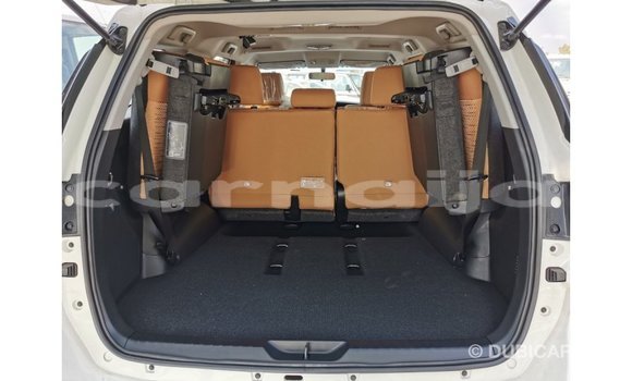 Acheter Import Voiture Toyota Fortuner Blanc à Import - Dubai, État d'Abia Acheter Import Voiture Toyota Fortuner Blanc à Import - Dubai, État d'Abia