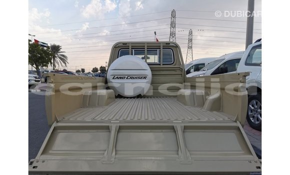Buy Import Toyota Land Cruiser Beige Car in Import - Dubai in Abia State Buy Import Toyota Land Cruiser Beige Car in Import - Dubai in Abia State
