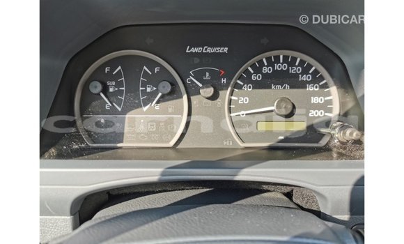 Buy Import Toyota Land Cruiser Beige Car in Import - Dubai in Abia State Buy Import Toyota Land Cruiser Beige Car in Import - Dubai in Abia State