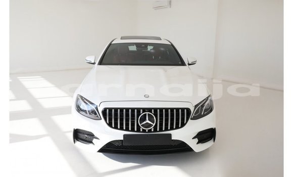 Buy Import Mercedes‒Benz 1117 White Truck in Import - Dubai in Abia State Buy Import Mercedes‒Benz 1117 White Truck in Import - Dubai in Abia State