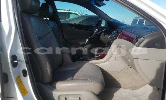 Buy New Lexus ES White Car in Badagry in Lagos State Buy New Lexus ES White Car in Badagry in Lagos State