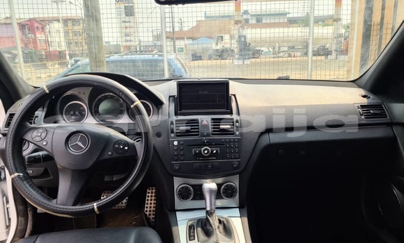 Acheter Occasion Voiture Mercedes-Benz C–Class Blanc à Lagos, État de Lagos Acheter Occasion Voiture Mercedes-Benz C–Class Blanc à Lagos, État de Lagos