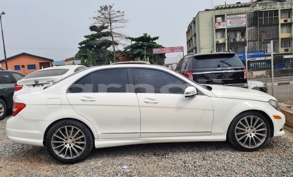 Acheter Occasion Voiture Mercedes-Benz C–Class Blanc à Lagos, État de Lagos Acheter Occasion Voiture Mercedes-Benz C–Class Blanc à Lagos, État de Lagos