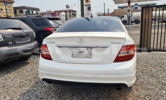Acheter Occasion Voiture Mercedes-Benz C–Class Blanc à Lagos, État de Lagos Acheter Occasion Voiture Mercedes-Benz C–Class Blanc à Lagos, État de Lagos