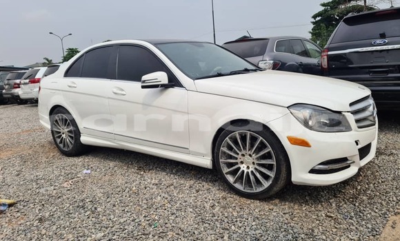 Acheter Occasion Voiture Mercedes-Benz C–Class Blanc à Lagos, État de Lagos Acheter Occasion Voiture Mercedes-Benz C–Class Blanc à Lagos, État de Lagos