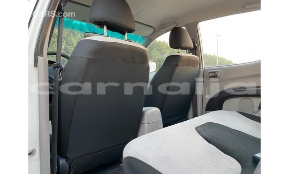 Buy Import Mitsubishi L200 White Car in Import - Dubai in Abia State Buy Import Mitsubishi L200 White Car in Import - Dubai in Abia State
