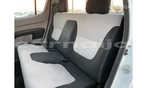 Buy Import Mitsubishi L200 White Car in Import - Dubai in Abia State Buy Import Mitsubishi L200 White Car in Import - Dubai in Abia State