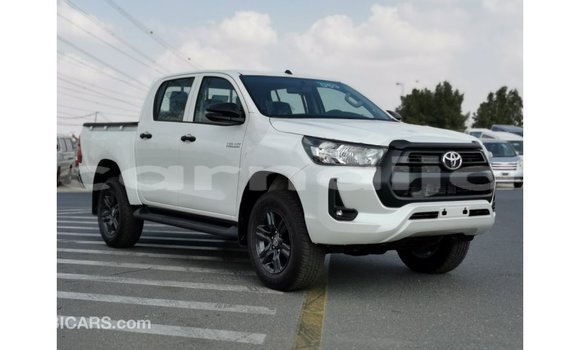 Buy Import Toyota Hilux White Car in Import - Dubai in Abia State Buy Import Toyota Hilux White Car in Import - Dubai in Abia State