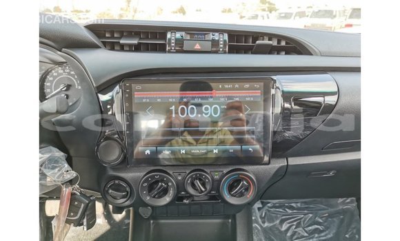 Buy Import Toyota Hilux White Car in Import - Dubai in Abia State Buy Import Toyota Hilux White Car in Import - Dubai in Abia State