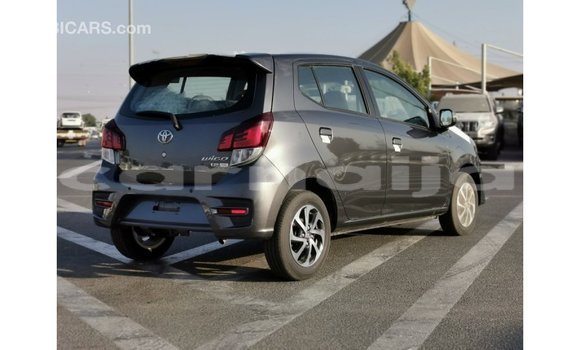 Buy Import Toyota HiAce Other Truck in Import - Dubai in Abia State Buy Import Toyota HiAce Other Truck in Import - Dubai in Abia State