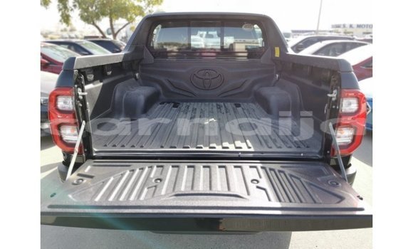 Acheter Import Voiture Toyota Hilux Noir à Import - Dubai, État d'Abia Acheter Import Voiture Toyota Hilux Noir à Import - Dubai, État d'Abia