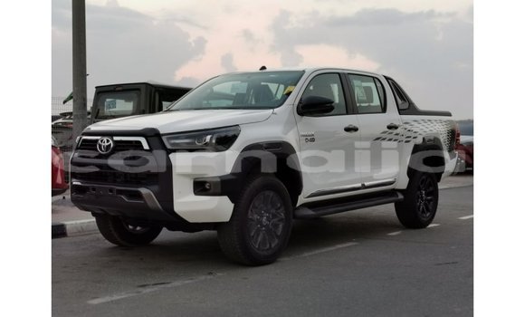 Buy Import Toyota Hilux White Car in Import - Dubai in Abia State Buy Import Toyota Hilux White Car in Import - Dubai in Abia State