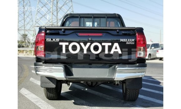 Acheter Import Voiture Toyota Hilux Noir à Import - Dubai, État d'Abia Acheter Import Voiture Toyota Hilux Noir à Import - Dubai, État d'Abia
