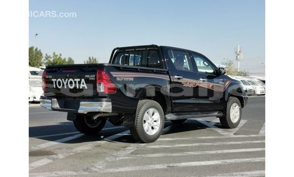 Acheter Import Voiture Toyota Hilux Noir à Import - Dubai, État d'Abia Acheter Import Voiture Toyota Hilux Noir à Import - Dubai, État d'Abia